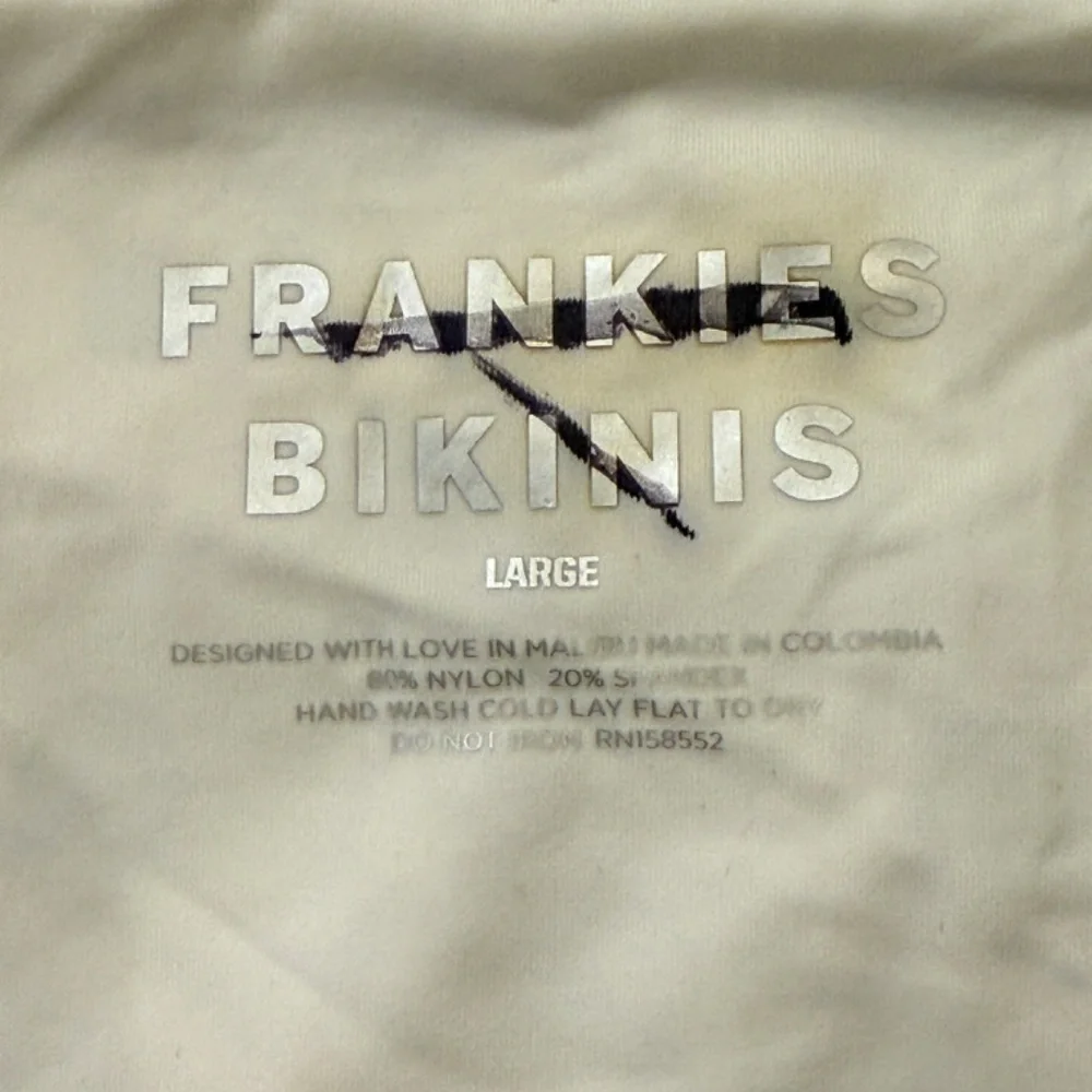 Frankies Bikinis new without